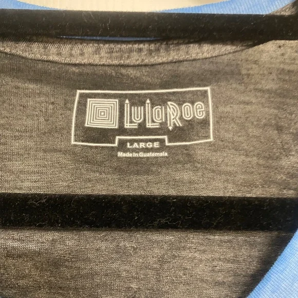 LulaRoe (L) T-Shirt - Gently Used - Picture 3 of 4